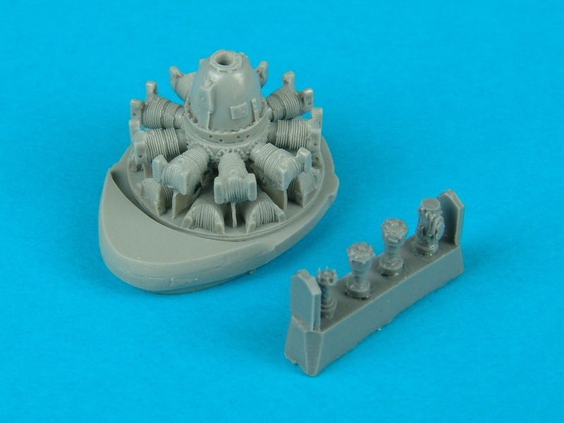 QB72042 P-47 Thunderbolt engine 1/72